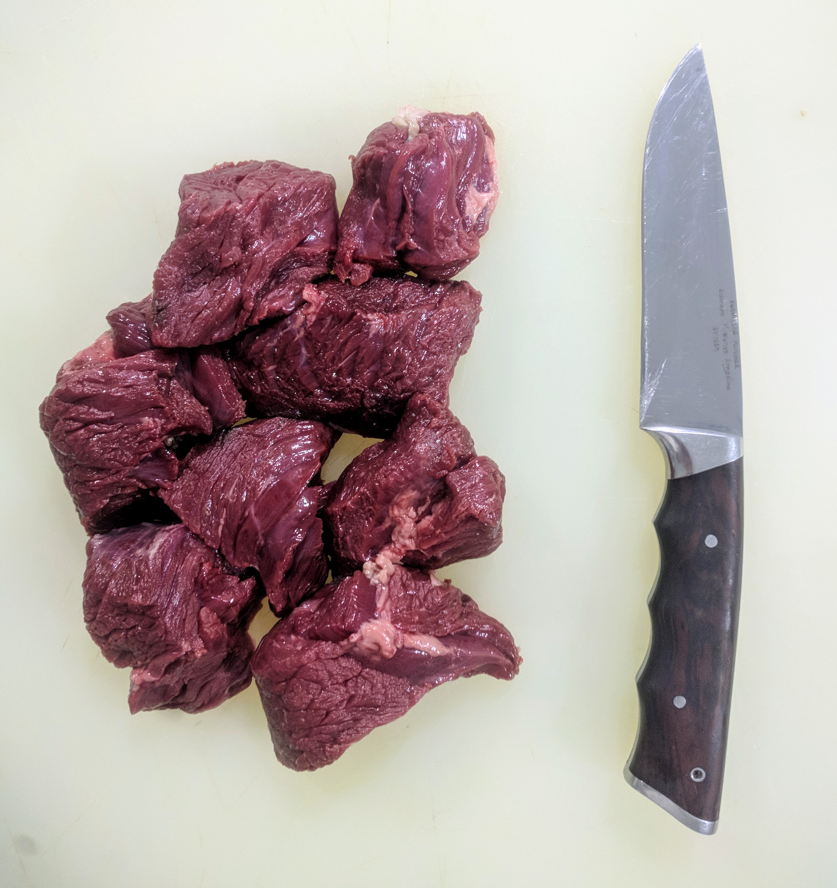 Buy Bear meat goulash at a price of 14 usd with delivery from Russia