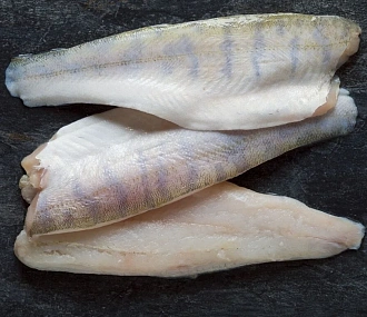Pike-perch fillet on the skin (box 10kg)