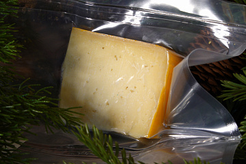 Фото Moose milk cheese