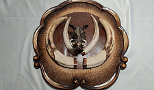 Preview Boar tusks on the medallion