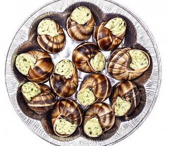 Snails with emerald sauce