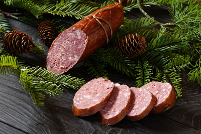 Превью Semi-smoked reindeer sausage with wild boar lard