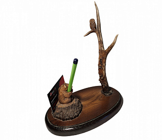 Business card holder with roe deer horn and owl
