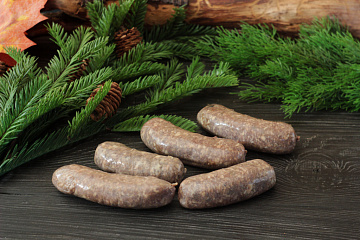 Фото Elk sausages (with wild boar lard) for frying