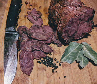 Bear meat baked in tandoor