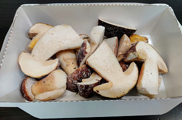 Фото Extra porcini mushrooms halves (300 g) Frozen